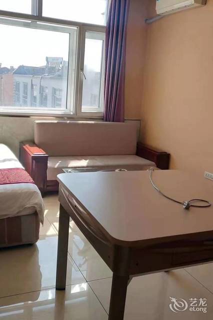 拜泉县宏昌休闲快捷宾馆