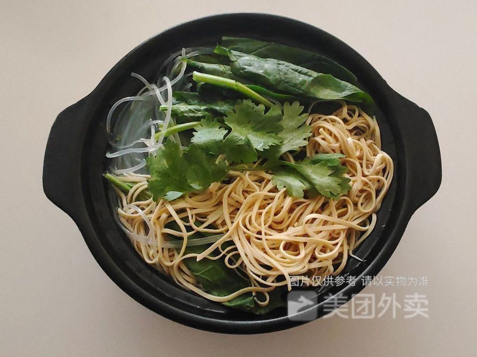 特色砂锅油饼一绝