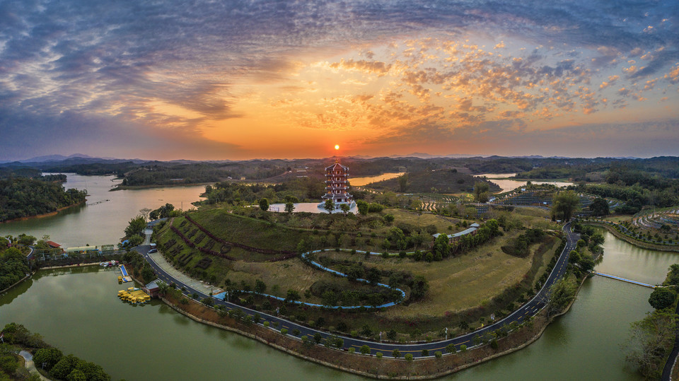 越洲天湖图片