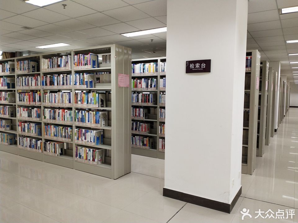 江夏学院图书馆图片