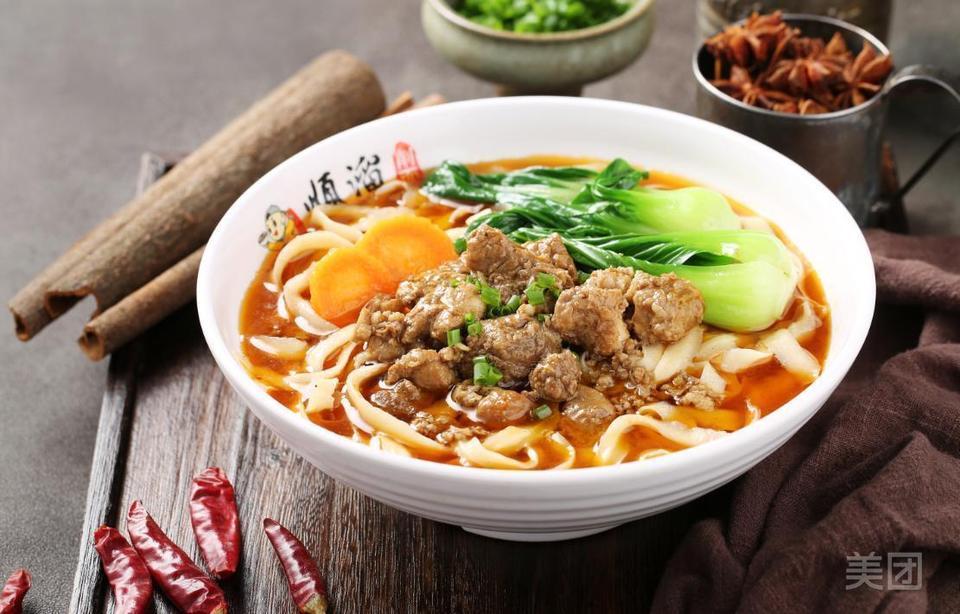 传统猪肉面图片