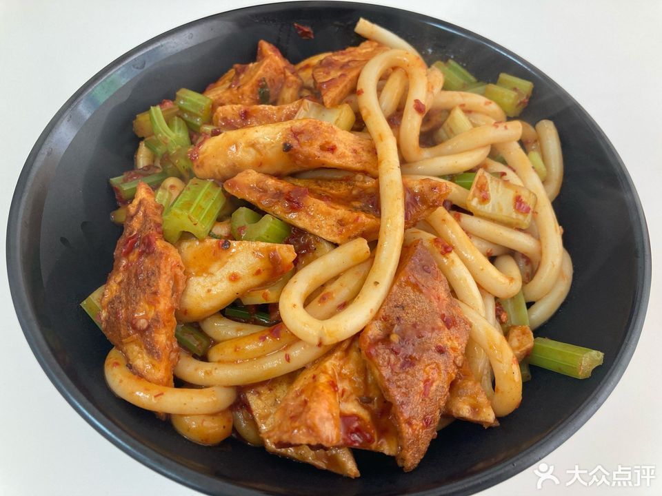 鸡肉炒米粉加馕图片