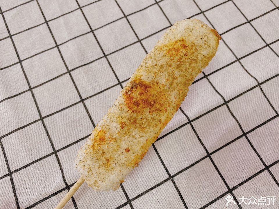 烤面筋脆皮大鸡腿推荐菜:游叔炸货铺(中亭街店)位于福州市横街巷24号