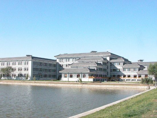 怎么走,在哪,在哪里,在哪儿):北京市朝阳区蟹岛路1号电话:速8酒店