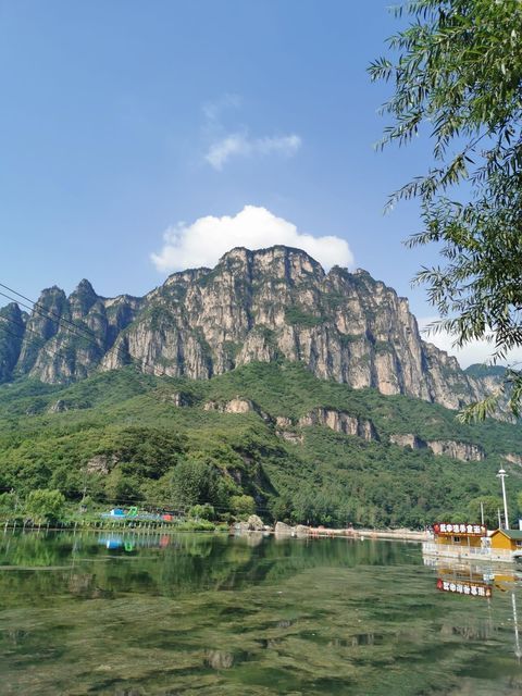 龙峡湖景区