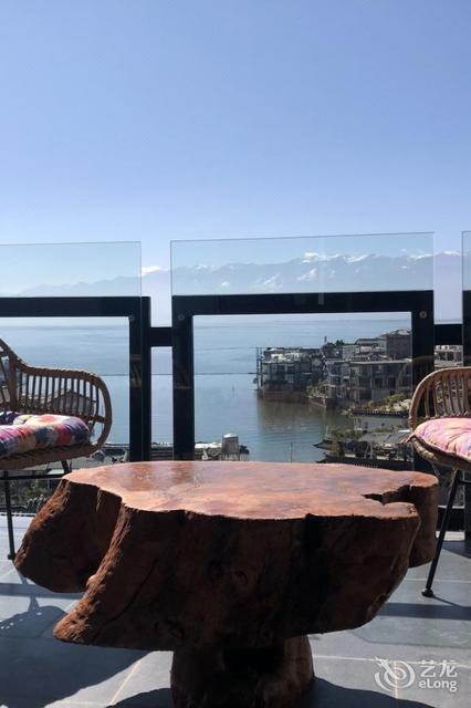 大理市双廊陌野民宿环海东路分店