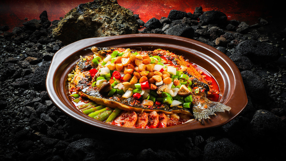 撩人蒜香味烤鱼图片