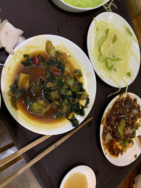 003)位于宁波市余姚市梨洲街道巍星路172号 标签:餐饮食堂快餐餐馆