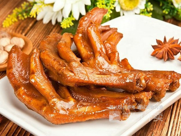 小鸡爪香辣肉条推荐菜:仙都辣酱鸭(东南海店)位于长沙市雨花区香樟路