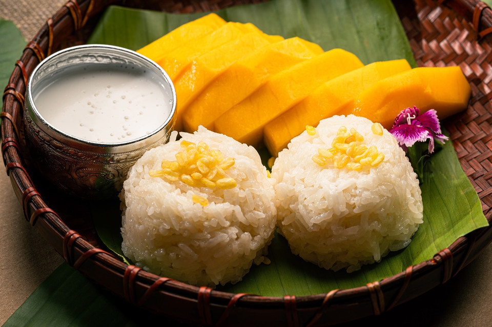 斑斓芒果糯米饭图片