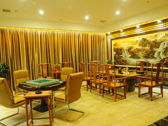 园林大酒店
