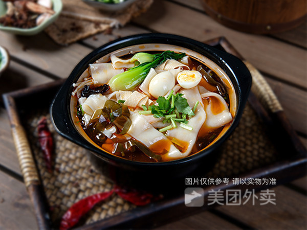 麻辣宽粉砂锅图片