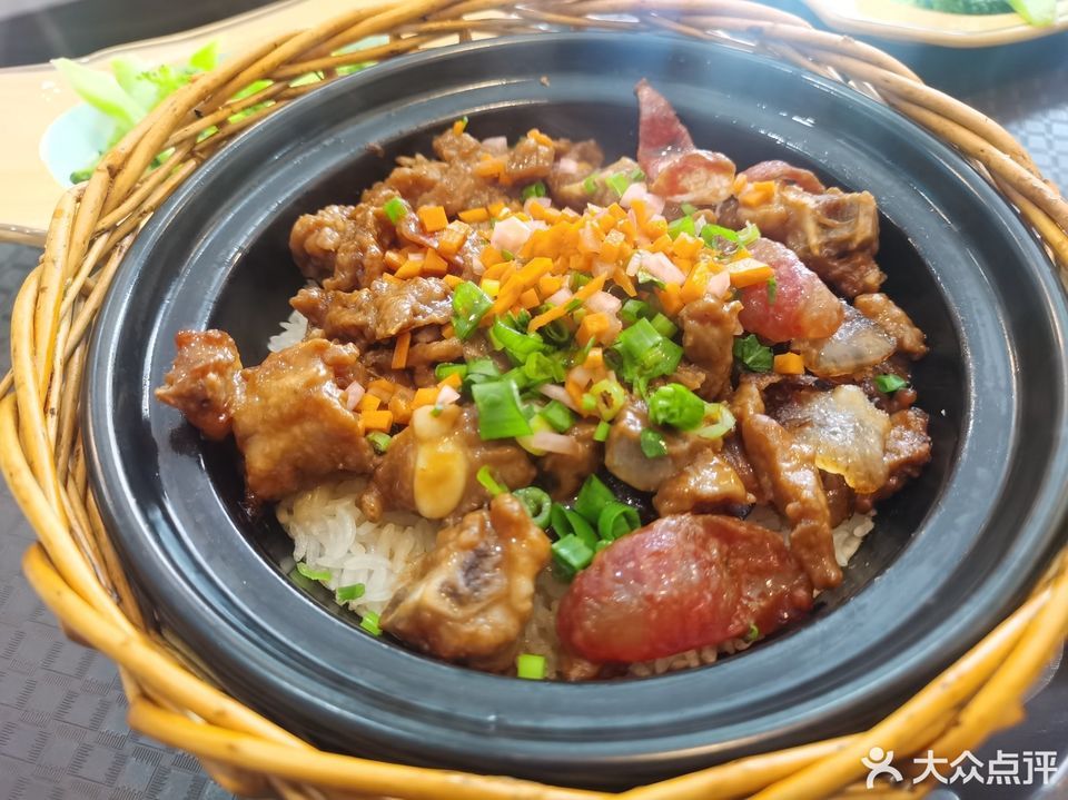 煲掌柜金牌煲仔饭