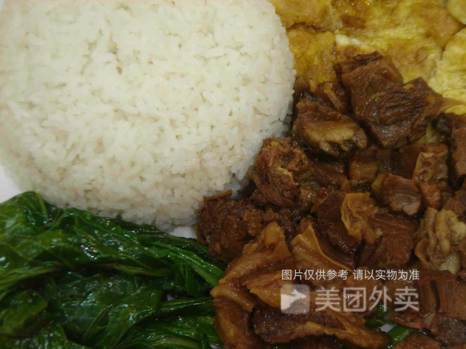 烧鸭拼牛腩饭推荐菜:潮汕猪脚饭原味汤粉王位于深圳市坪山区宜卓路一