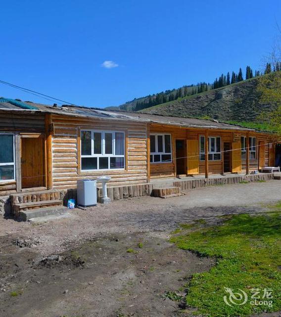 伊犁哈萨克自治州 住宿服务 酒店 > 特克斯凡尘客栈