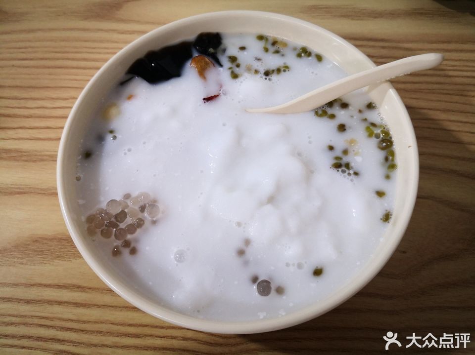 椰奶冰沙清补凉图片