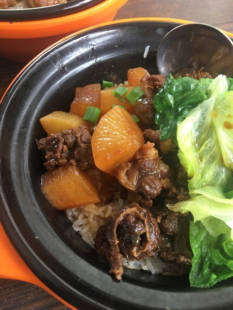 牛腩萝卜饭图片