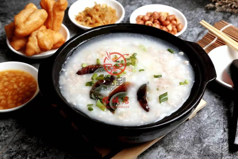 地都无骨鲫鱼春菜排骨粥推荐菜:粥到(榕城店)位于揭阳市榕城区榕华