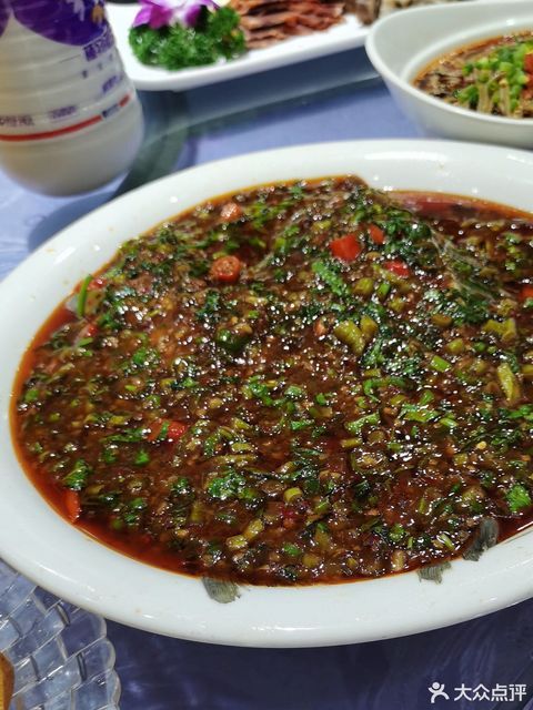 醉八仙酒楼位于眉山市彭山区青龙街道龙都社区 标签:餐饮其他中餐中餐
