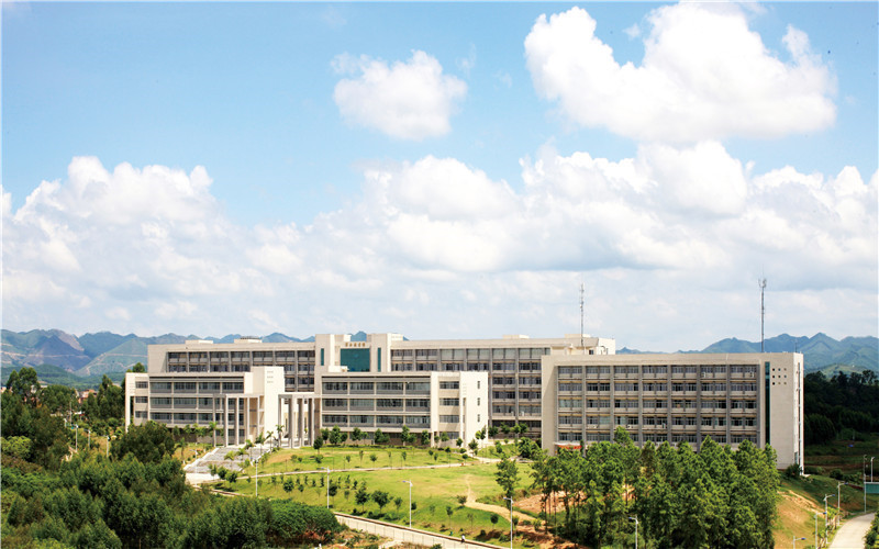 广西交通职业技术学院(园湖校区)