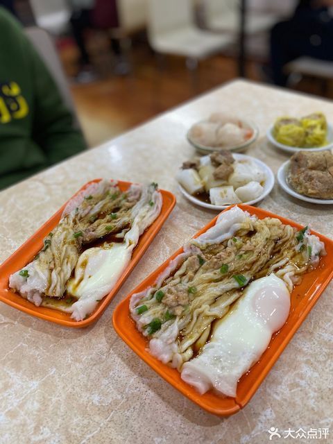 江门市 餐饮服务 餐馆 > 石湾点心(江华店)酸菜猪大肠 分类:餐饮;快餐