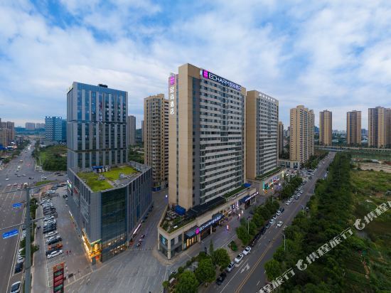 宜尚酒店(长沙高铁站店)