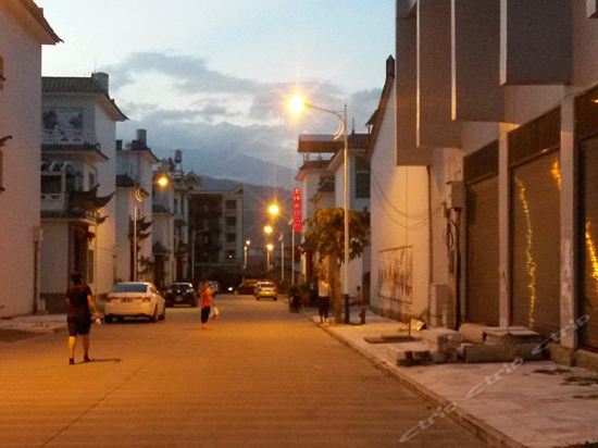 > 德宏宾馆妹子【27⒚⒖⒔媺】丝合