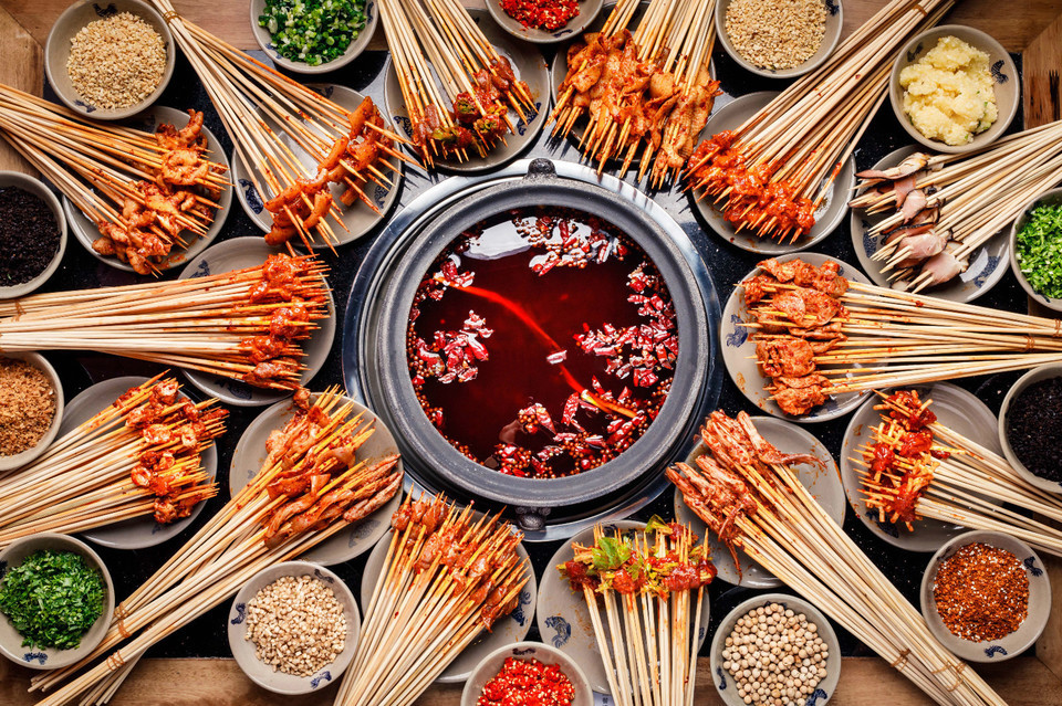 两三事小郡肝串串香火锅桂庙店