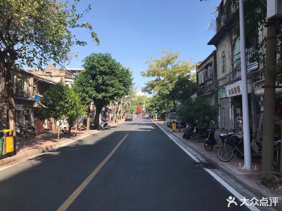 乌桥社工站位于汕头市金平区三马路民主巷23号标签:生活服务生活服务