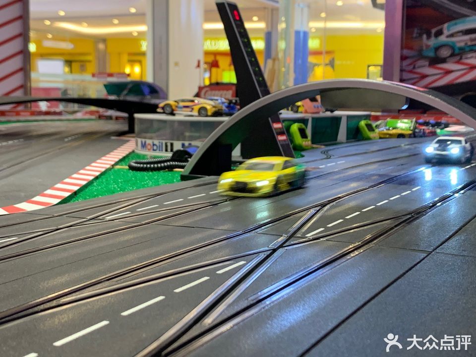 沙湾公园保利mall