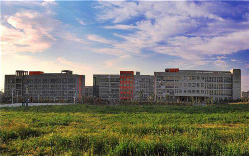 新疆工程学院(南昌路校区)