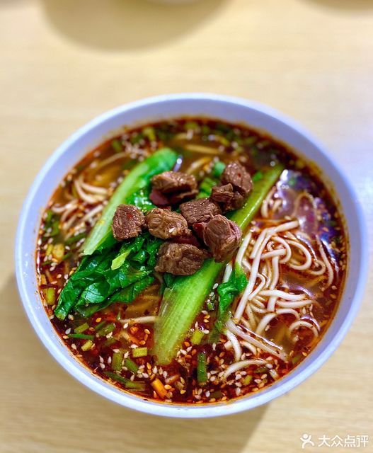 重庆万州面(九华饭店东南)