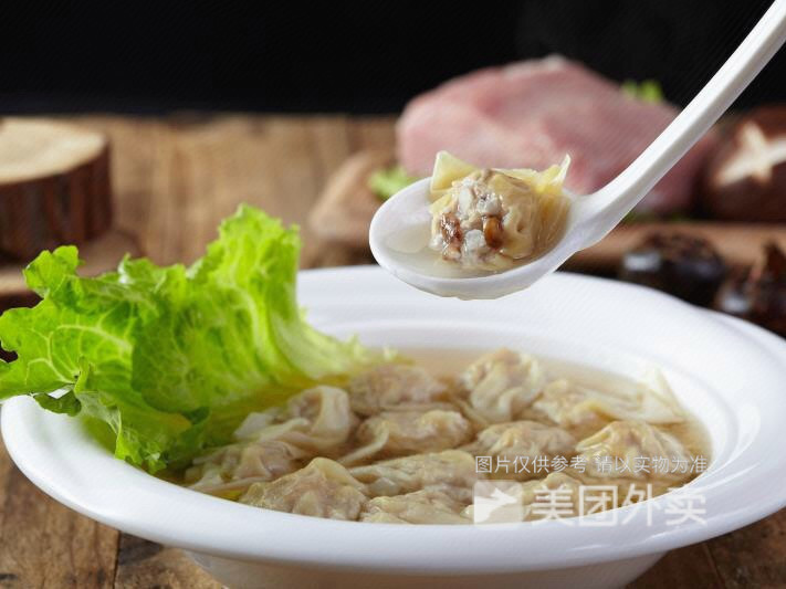 冬菇马蹄鲜肉小馄饨图片