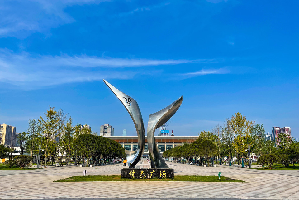 长沙火车站锦泰广场