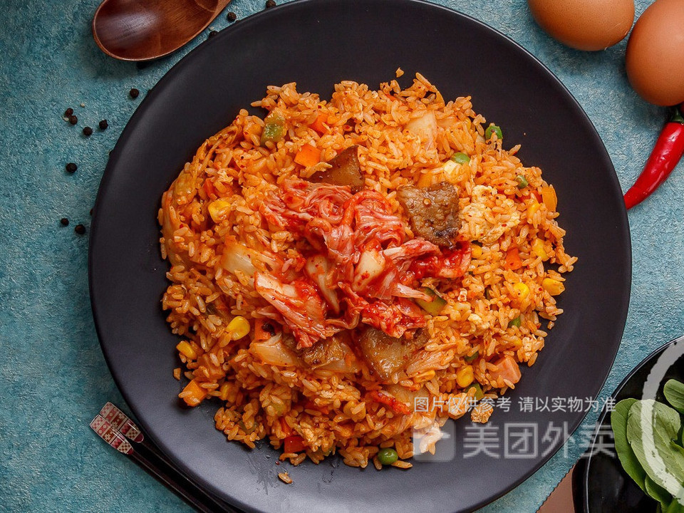 五花肉泡菜炒饭图片