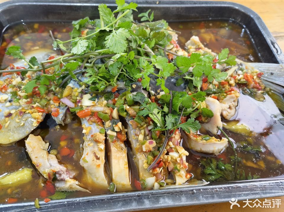 一品香位于雅安市芦山县姜维路与王晖路交汇处东 标签:餐馆中餐餐饮