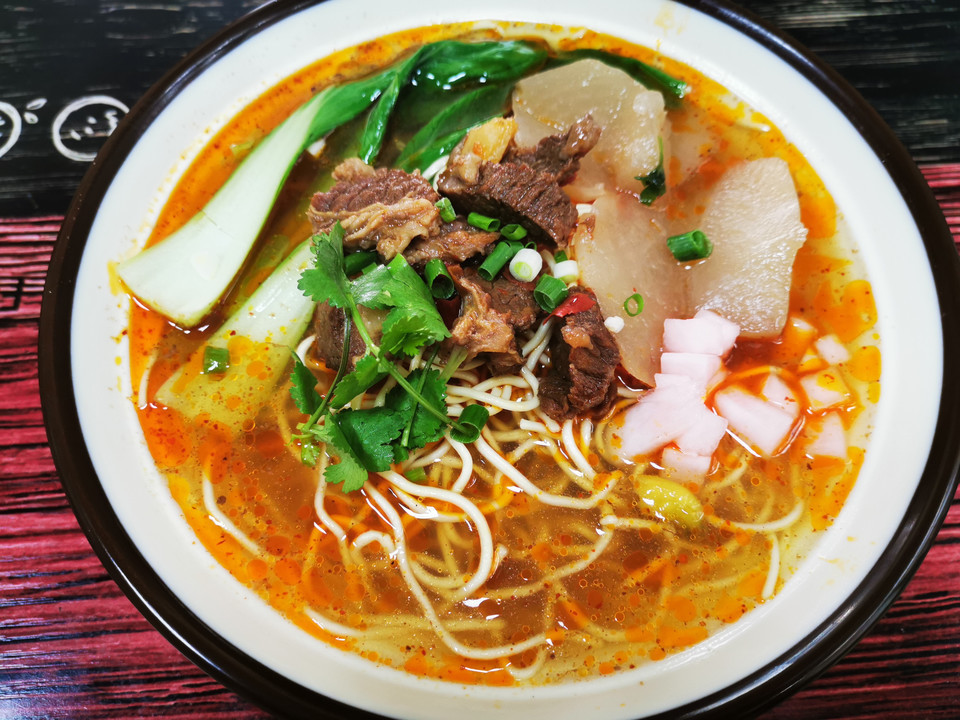 小萝卜私房牛肉面