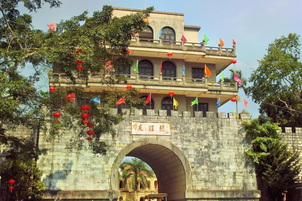 东兴七彩贝丘湾景区