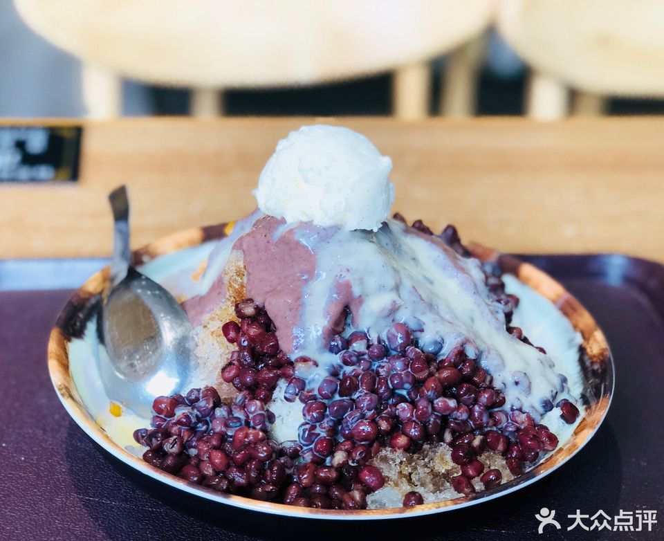 火山红豆牛奶冰图片