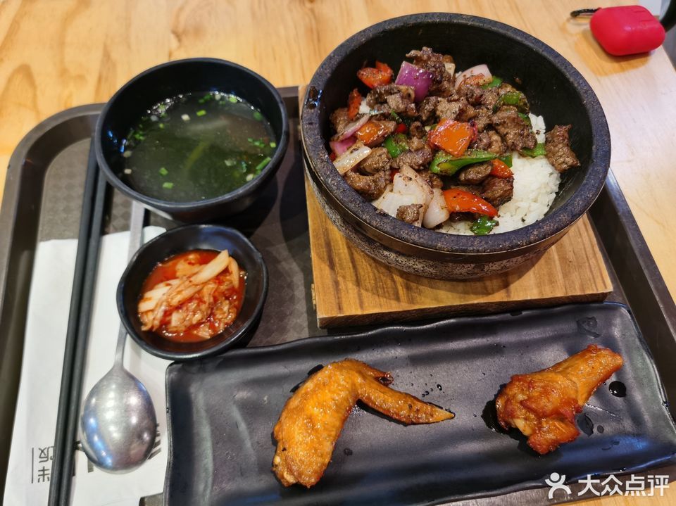 黑椒牛肉粒拌饭图片