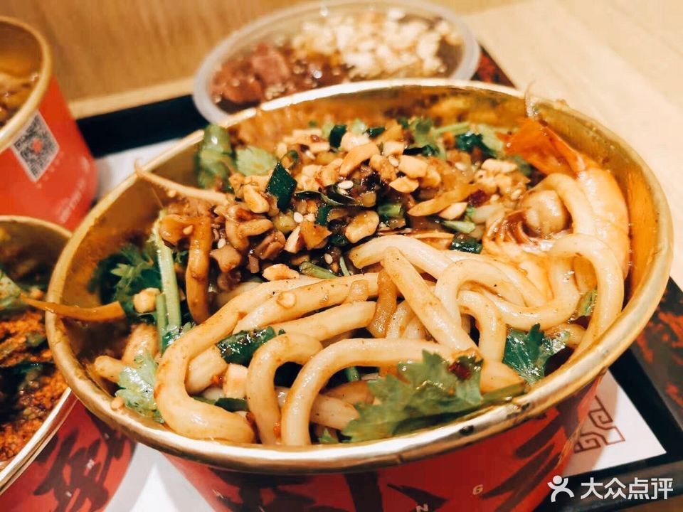 猪油拌粉招牌小鸡爪推荐菜:盛香亭新式热卤(贺龙叮叮