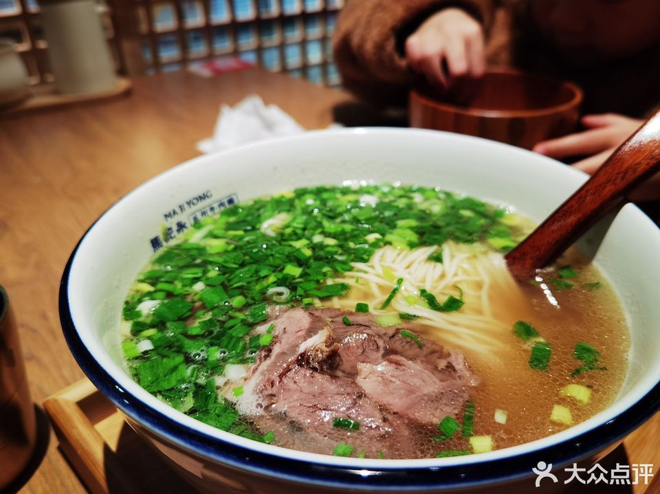 招牌牛腱子兰州牛肉面图片