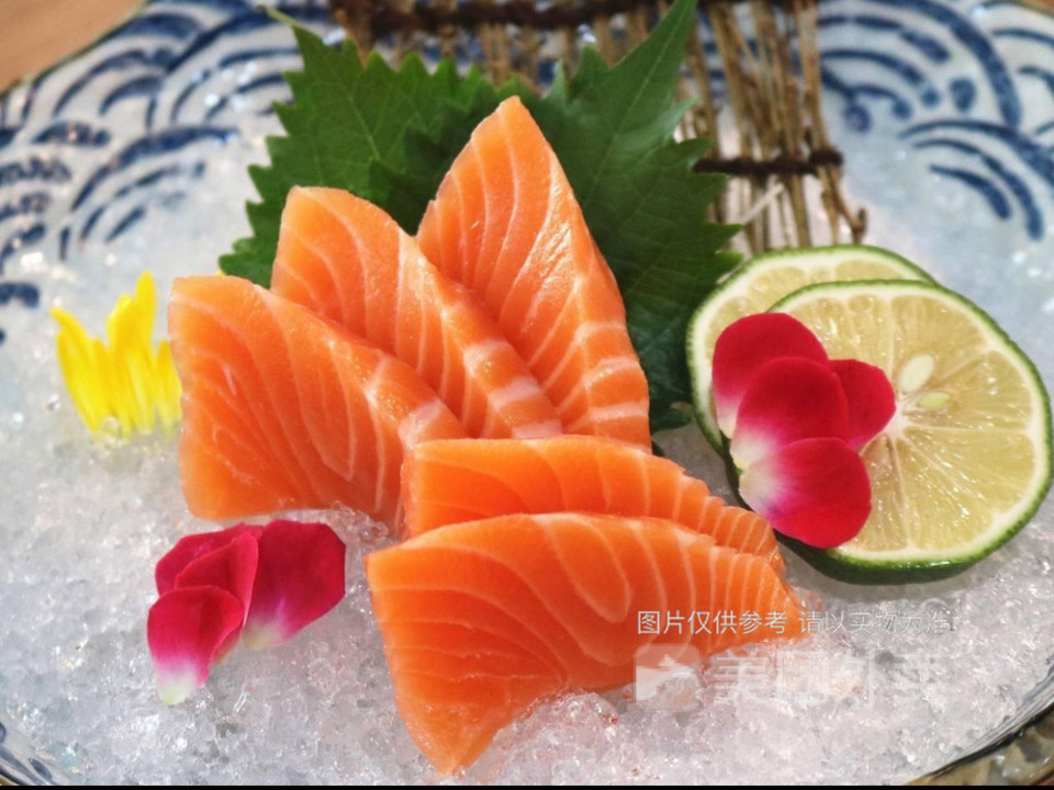 厚切三文鱼图片