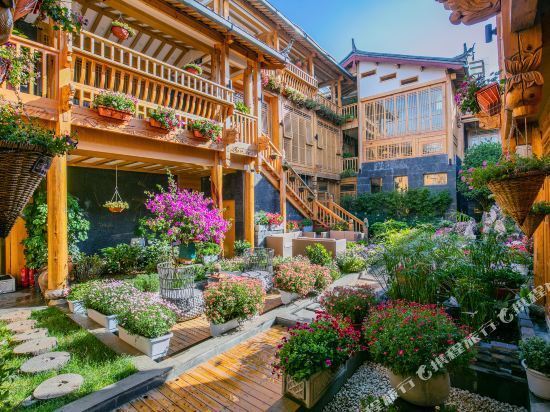 花筑丽江千里走单骑云居客栈