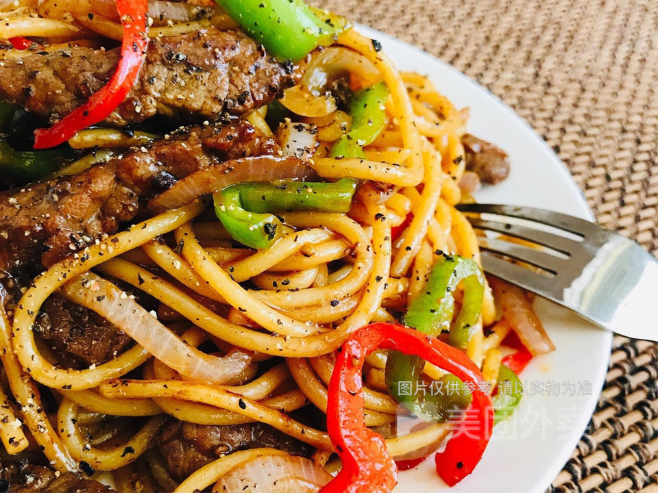 黑椒牛柳炒意粉图片