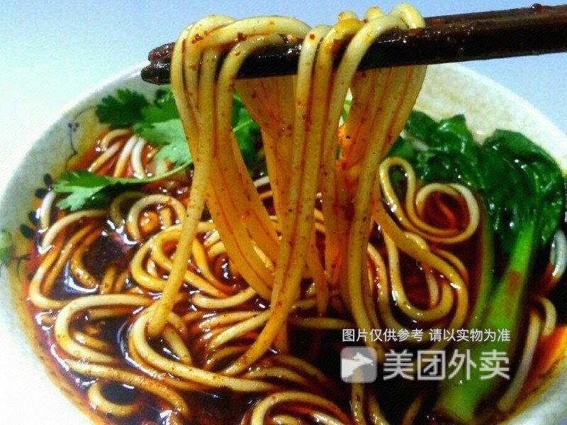 麻辣手擀粉图片