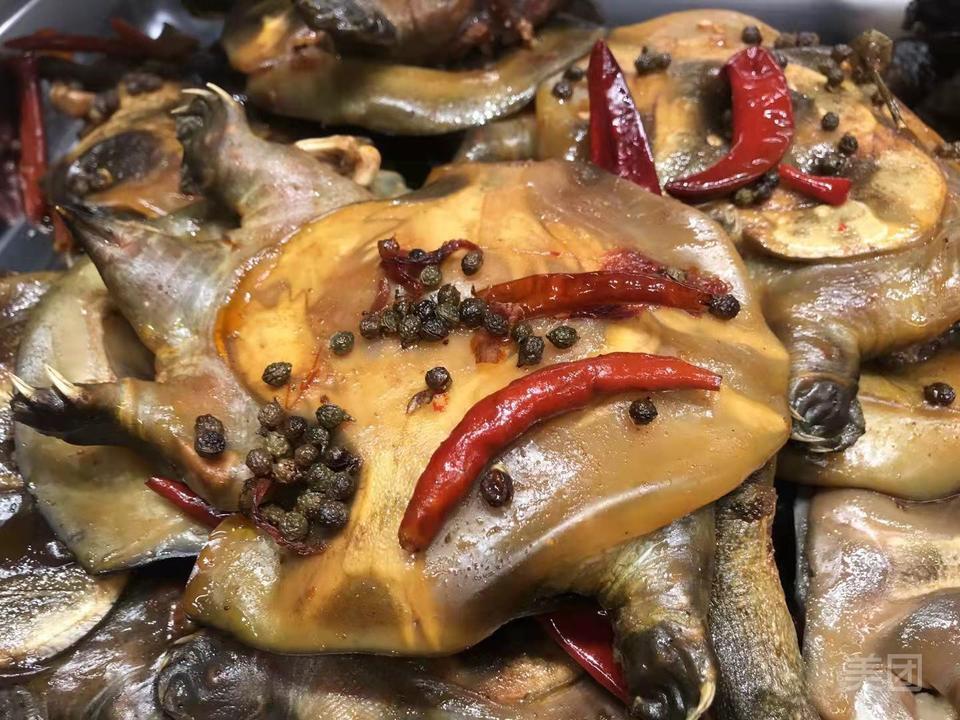 聚满盈麻辣甲鱼总店