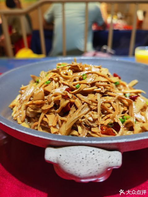 干锅庐山笋图片