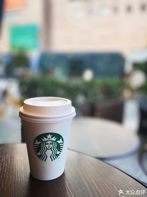 双杯热燕麦焦糖玛奇朵图片