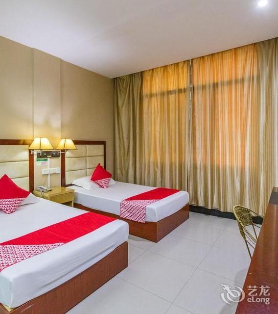 华鑫商务宾馆(广场南路店)